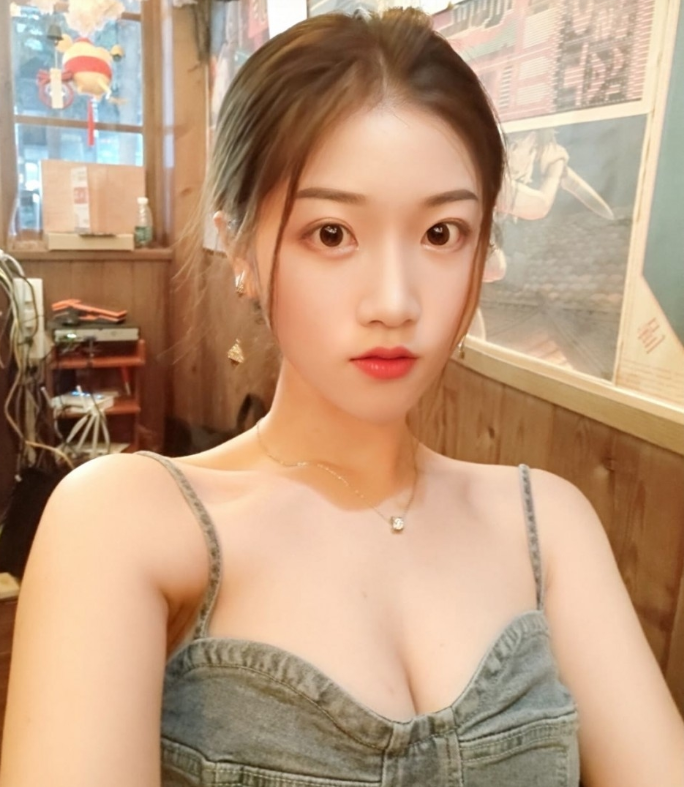 上海难得一遇服务控小姐姐